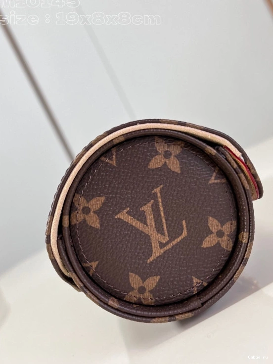 LOUIS Jewelry Case VUITTON 0821